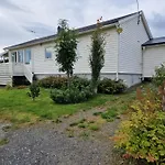 منزل ريفي Warm And Cozy Cottage, Great Location Kvaloya