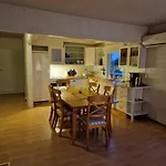 Warm And Cozy Cottage, Great Location منزل ريفي Kvaloya