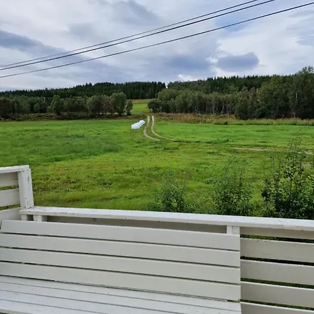 Летний дом Warm And Cozy Cottage, Great Location Kvaloya