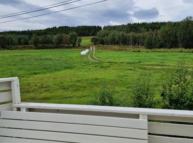 컨트리하우스 Warm And Cozy Cottage, Great Location Kvaloya